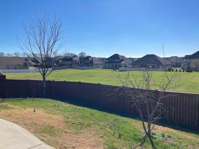 Building Photo - 5009 Stately Dr