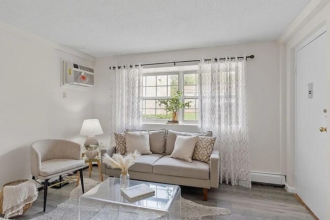 Building Photo - 70 A Washington Park Dr