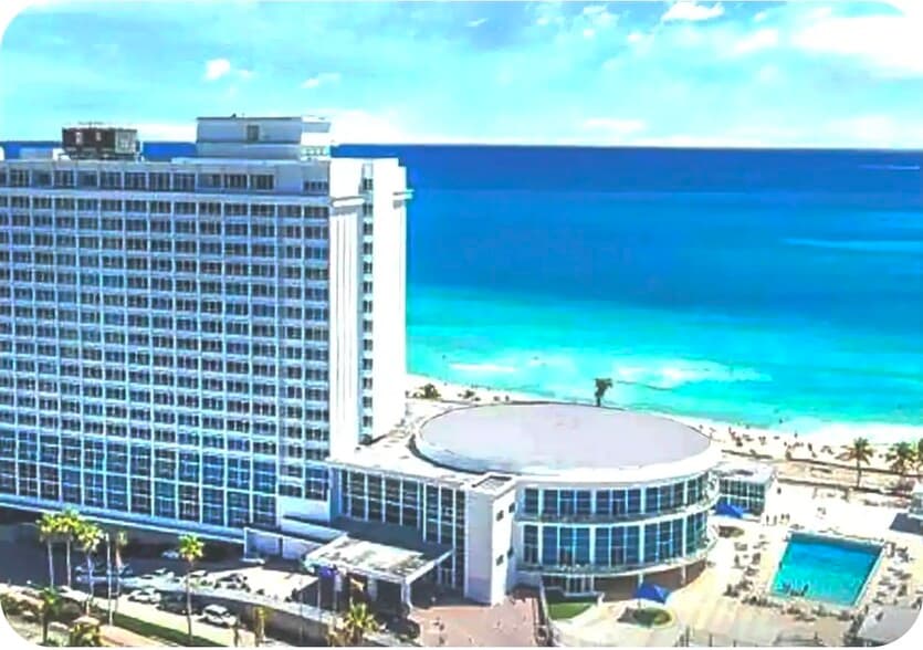 Building Photo - 5445 Collins Ave