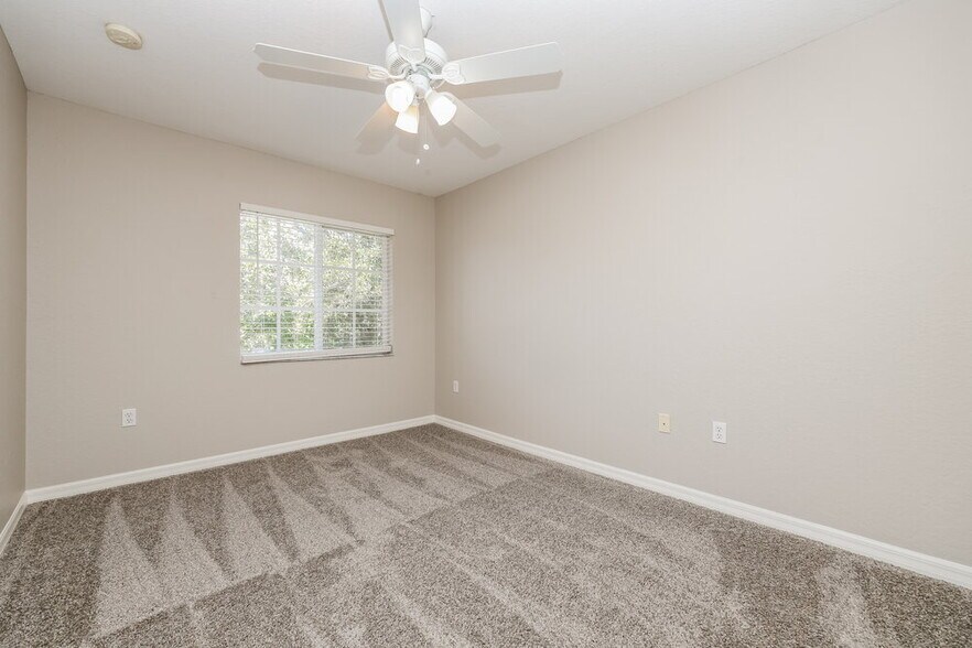 Building Photo - 7032 Chatum Light Run