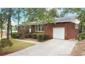 Building Photo - 607 Oakdale Dr