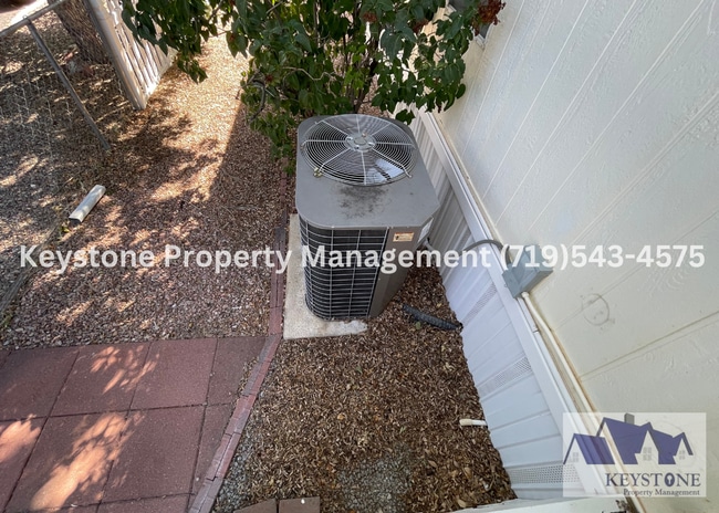 Building Photo - Pueblo West Beauty! Modular Home 3 Bedroom...