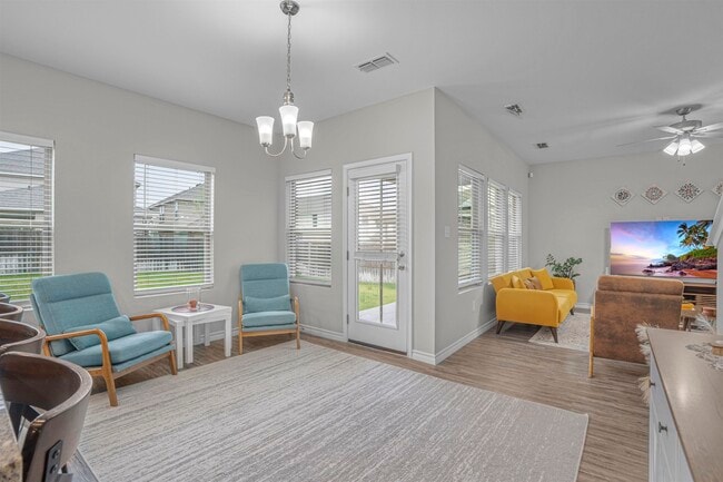 Building Photo - 1506 Sombras Dr
