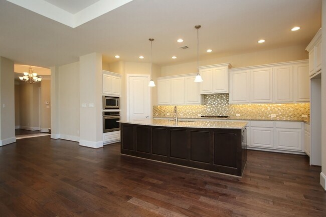 Building Photo - 27018 Cheyenne Crest Ln