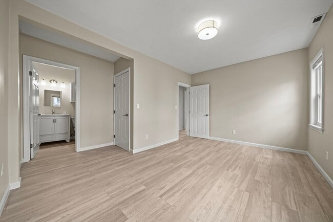 Building Photo - 1 Salem St