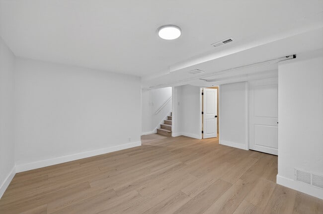 Building Photo - 1856 S Steele St