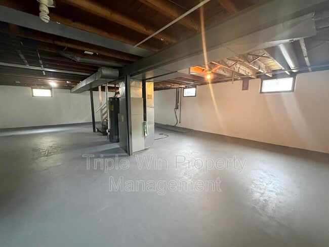 Building Photo - 3349 Marmary Ln
