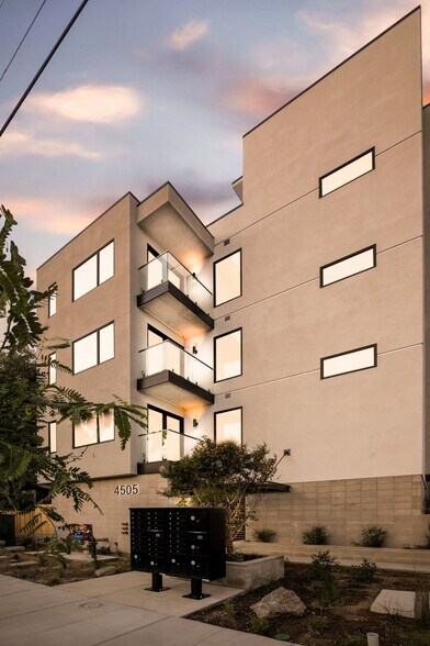 Primary Photo - 4505 Illinois Street - North Park's Newest Boutique Upscale Apartments