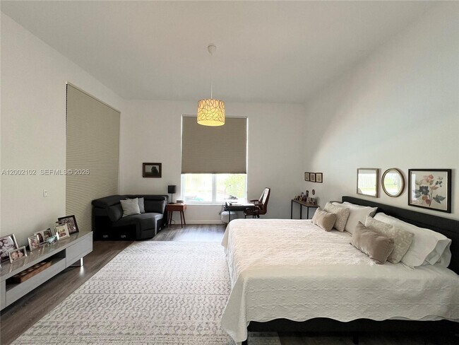 Building Photo - 2486 Bay Isle Dr