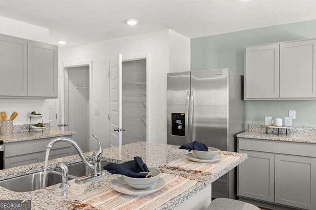 Building Photo - 284 Coastal Dr