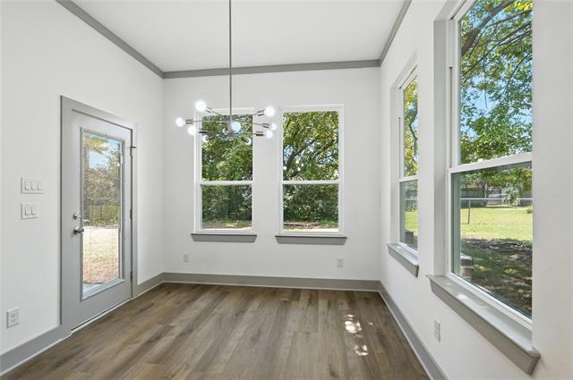 Building Photo - 716 Oak Creek Dr