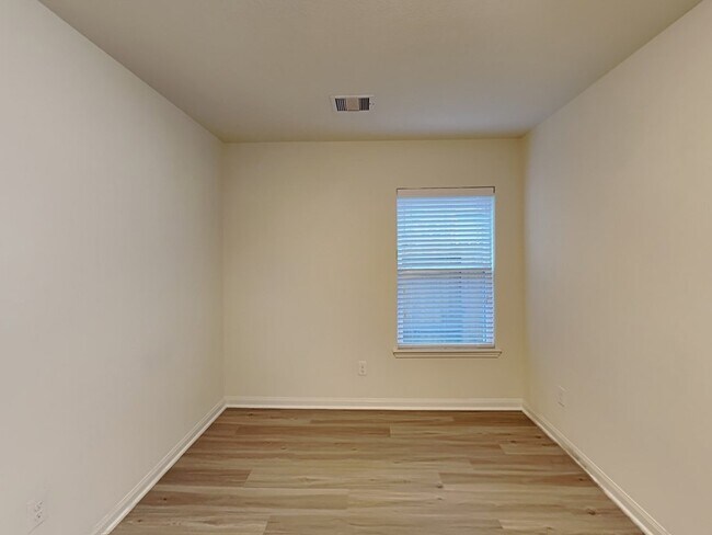Building Photo - 22431 Bauer Canyon Dr