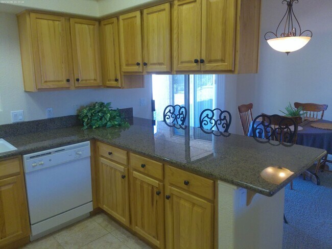 Building Photo - Winter Rental Available October-April 2027