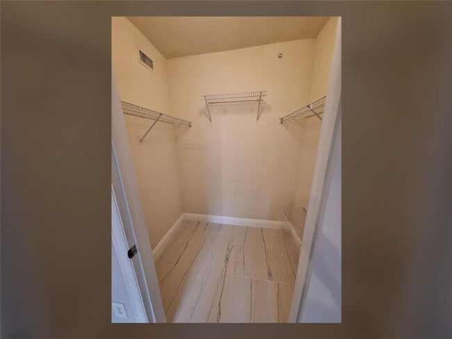 Building Photo - 6492 Emerald Dunes Dr
