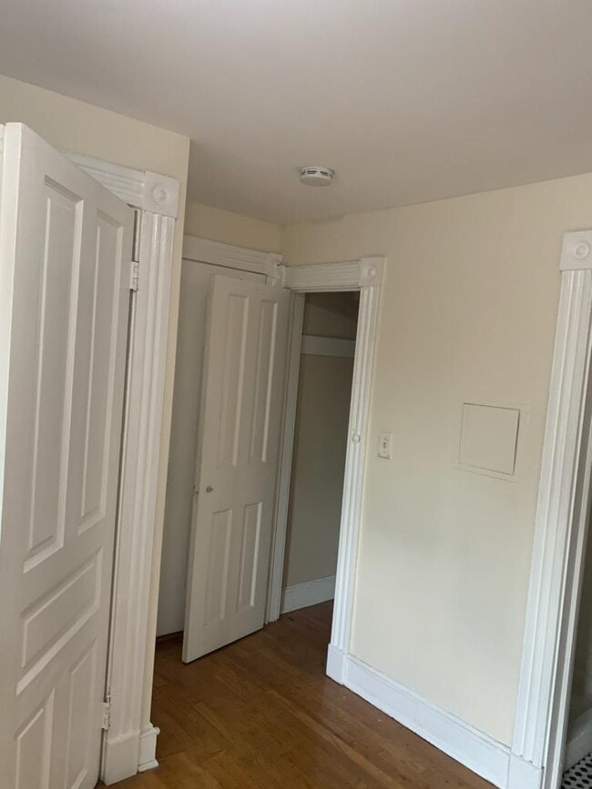 Building Photo - 2315 N Charles St