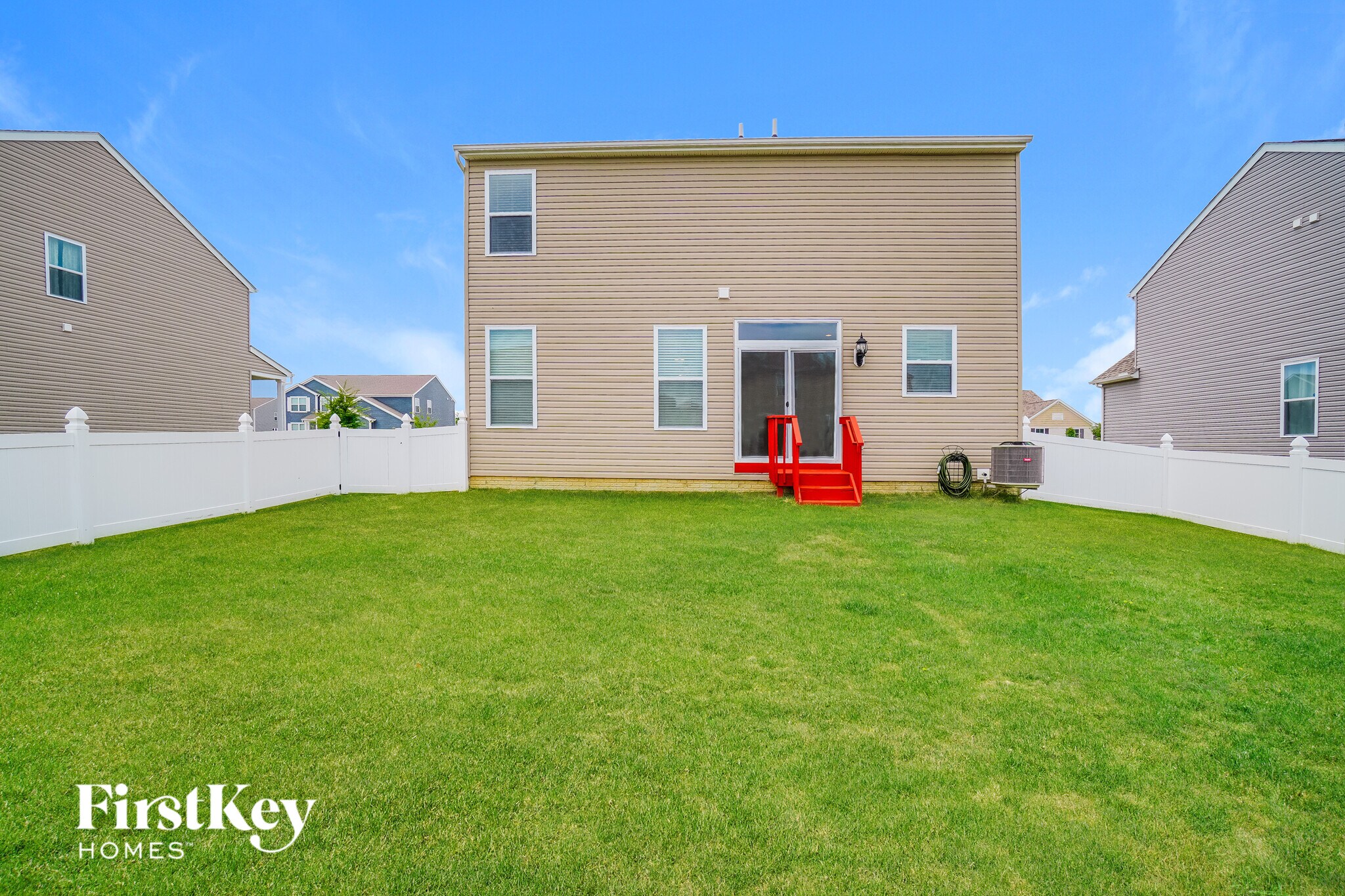 Building Photo - 565 Weaver Ridge Dr