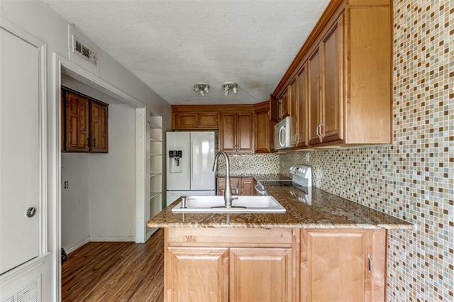 Building Photo - 14151 Montfort Dr
