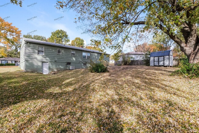 Building Photo - 4705 Vermont Ave