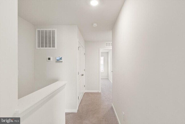 Building Photo - 138 Willett Holw St