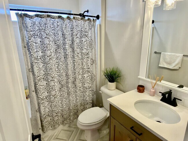 Building Photo - 3484 N Sirocco Ave