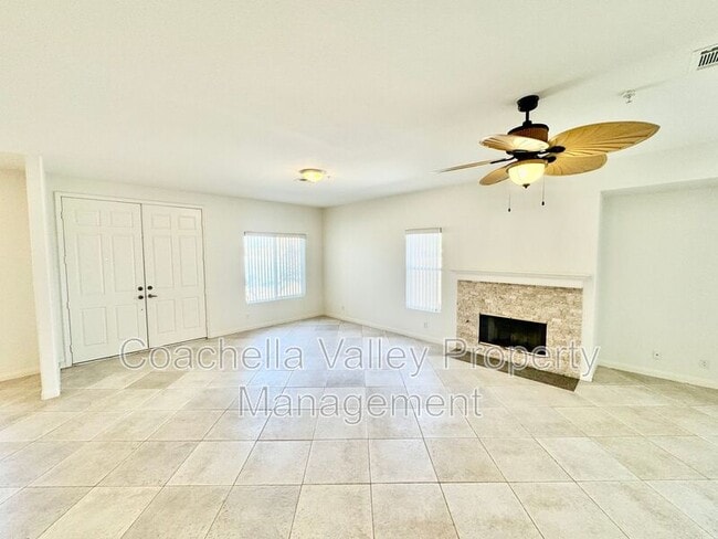Building Photo - 74091 Daisy Ln