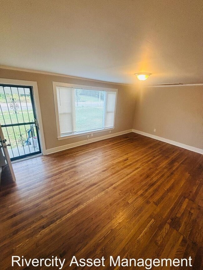 Building Photo - A Must See Gem Located In Frayser!!!! Sect...