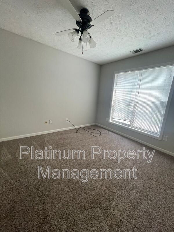 Building Photo - 1020 Twin Brook Ct NW