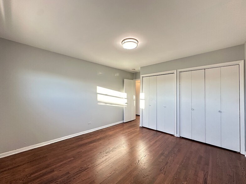 Building Photo - 8644 Skokie Blvd