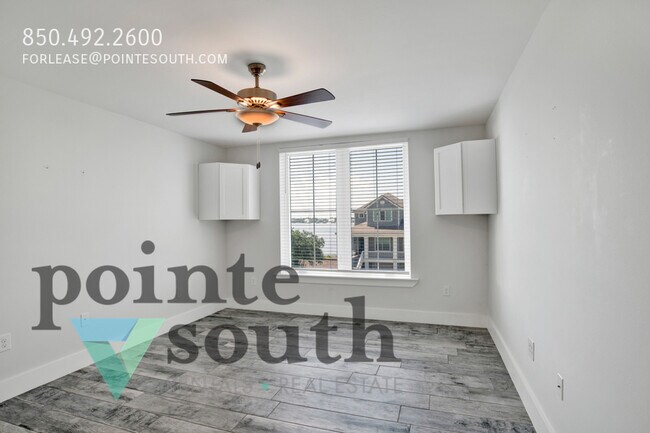 Building Photo - 16262 Tarpon Dr