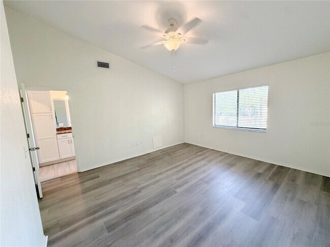 Building Photo - 3460 Countryside Blvd