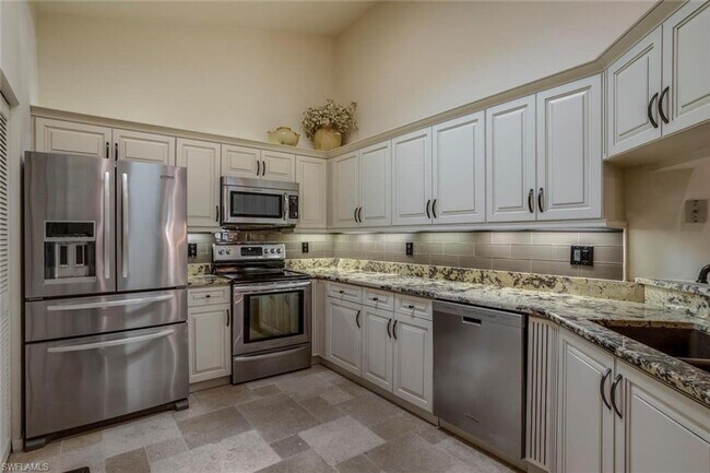 Building Photo - Elegant 2-Bed Villa in Renowned Imperial G...