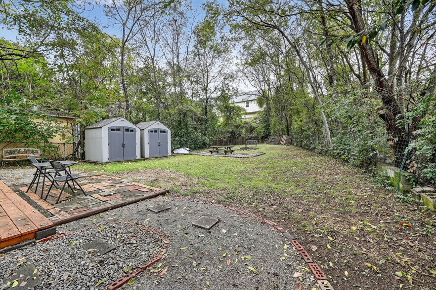 Building Photo - 106 McKennell Dr