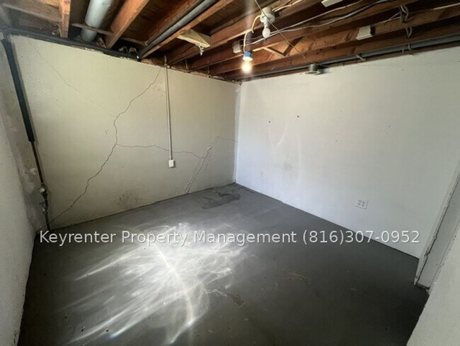 Building Photo - 187 Lee Dr