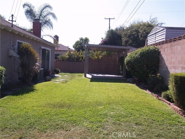 Building Photo - 5554 La Deney St