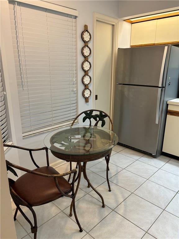 Building Photo - 874 Wimbledon Dr