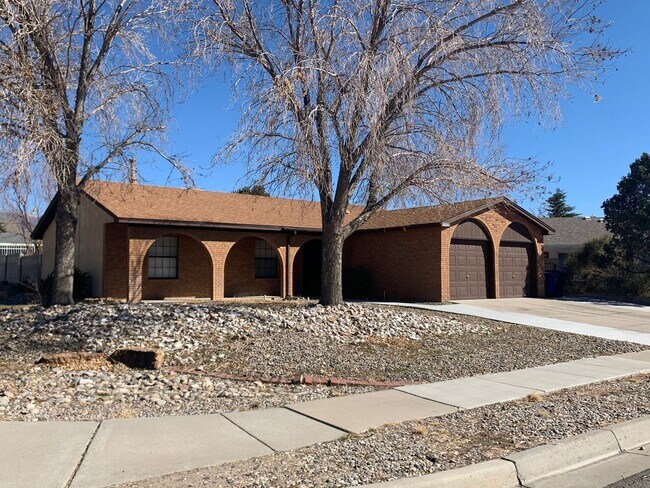 Primary Photo - Heritage Hills Rental