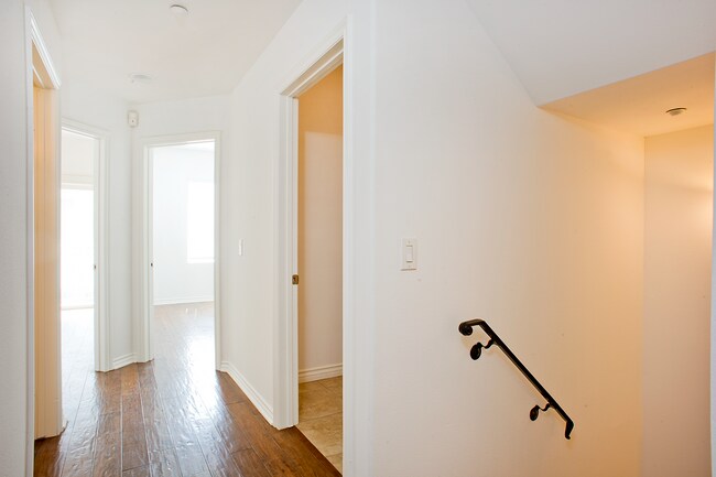 Building Photo - 2339 Chiquita Ln