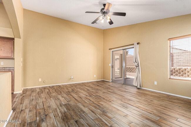 Building Photo - 29604 N Balmoral Pl