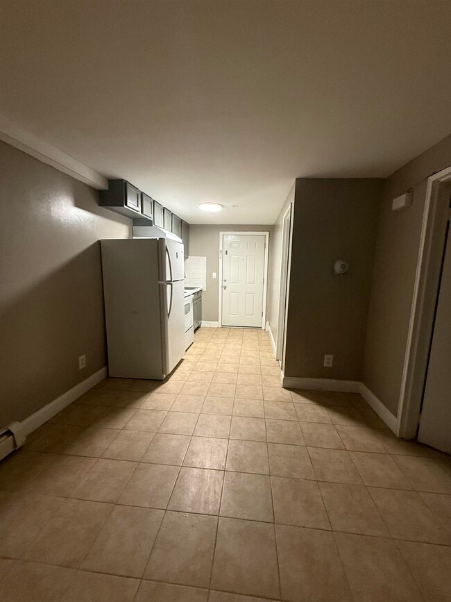 Building Photo - 304 40th St