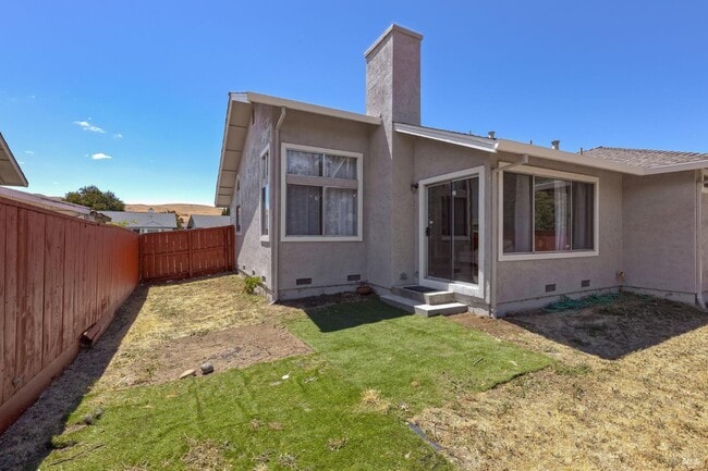 Building Photo - 828 Stoneridge Cir