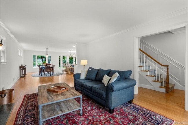 Building Photo - 42 Iselin Terrace