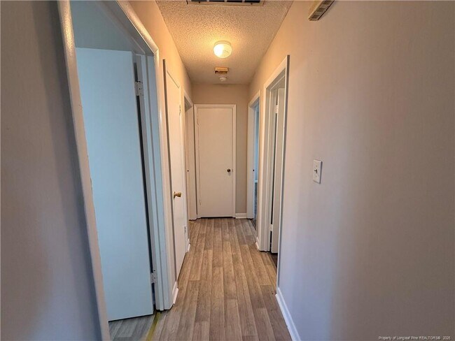 Building Photo - 323 Cadmium Ct