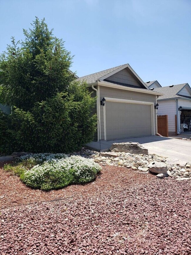Building Photo - Nice House in N.E. Ft. Collins
