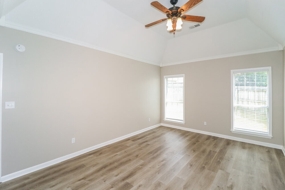Building Photo - 1161 Red Fern Cir E