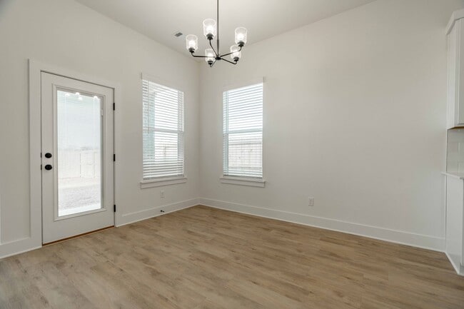 Building Photo - Brand-New Luxurious 4 Bedroom in Bentonville!  FENCE INCLUDED!