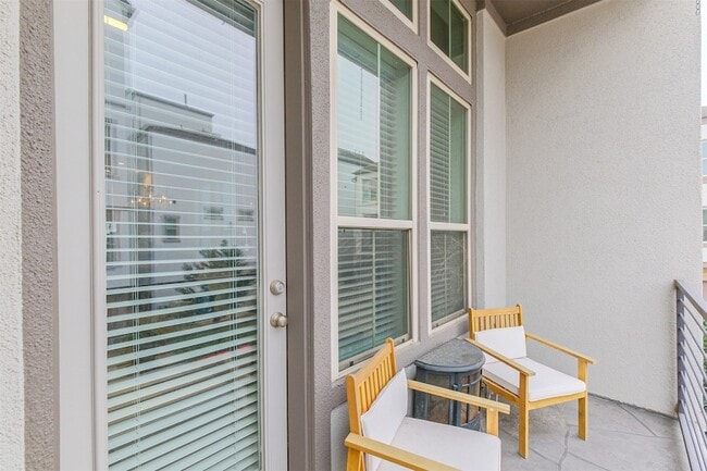 Building Photo - 809 Leavenworth Ave