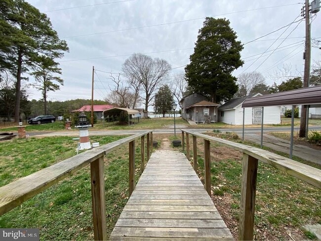 Building Photo - 45020 Trooper's Rd