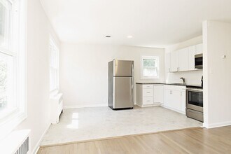 Building Photo - Dog-Friendly Apartment With Ting Fiber Internet