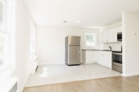 Building Photo - Dog-Friendly Apartment With Ting Fiber Internet