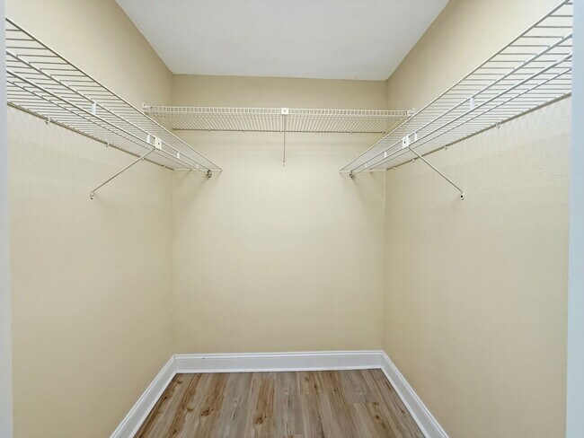 Building Photo - 4533 Marine Pkwy
